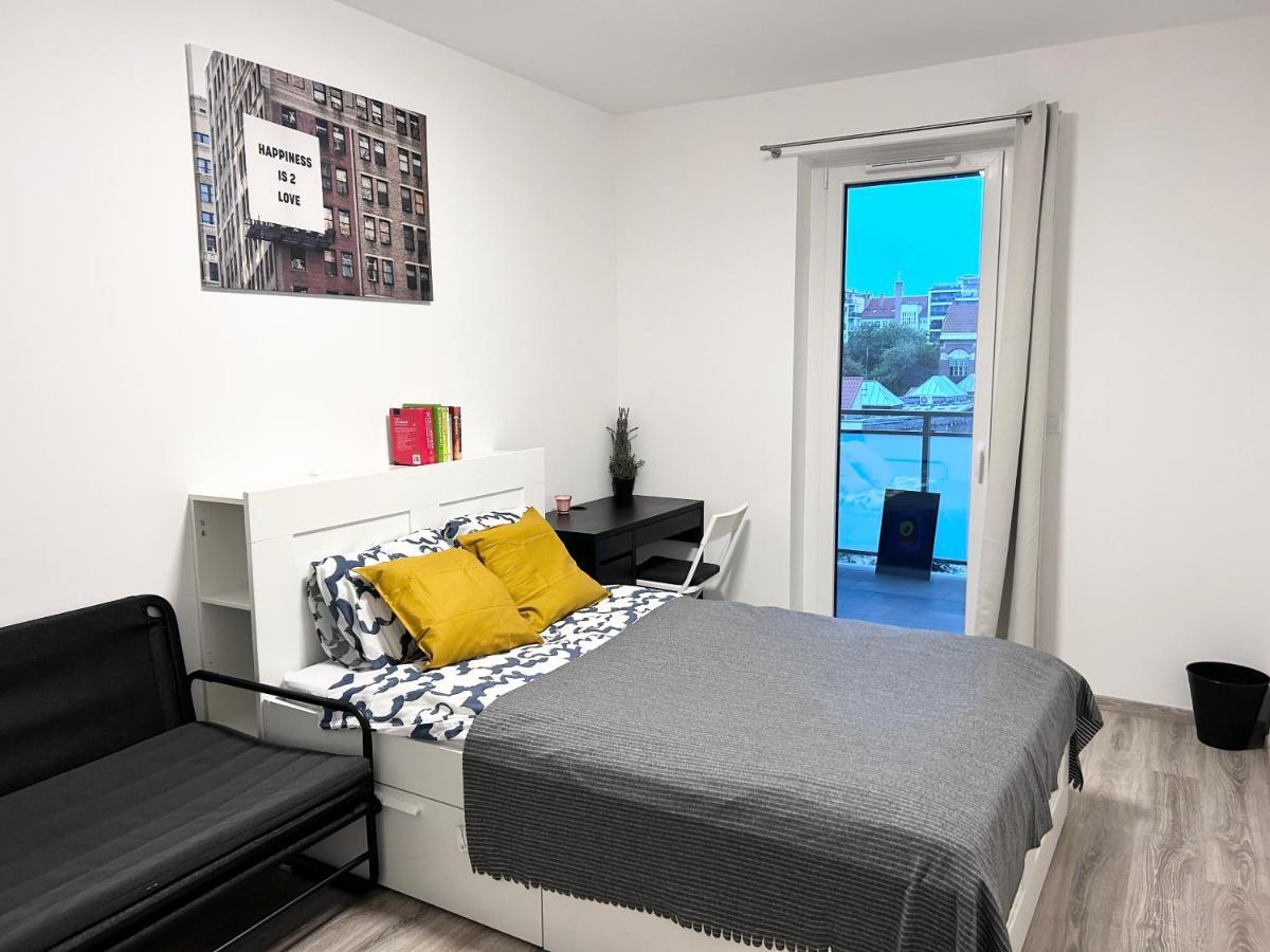 New 2022 Family&Friends Downtown Ac 3Br 2Ba Free Parking Big Balcony Near Metro&Train Station Self Check-In Apt Budapest Luaran gambar