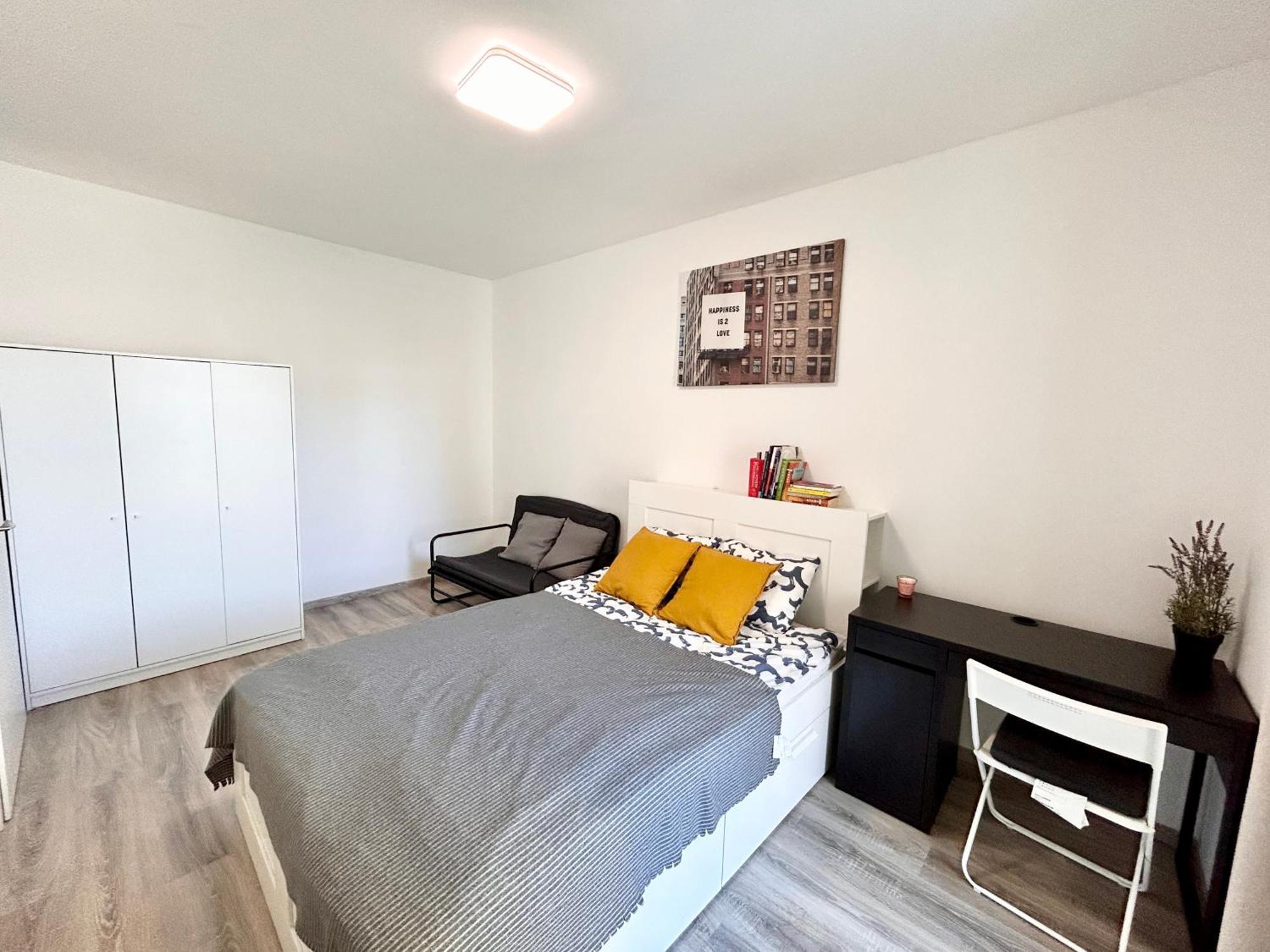 New 2022 Family&Friends Downtown Ac 3Br 2Ba Free Parking Big Balcony Near Metro&Train Station Self Check-In Apt Budapest Luaran gambar